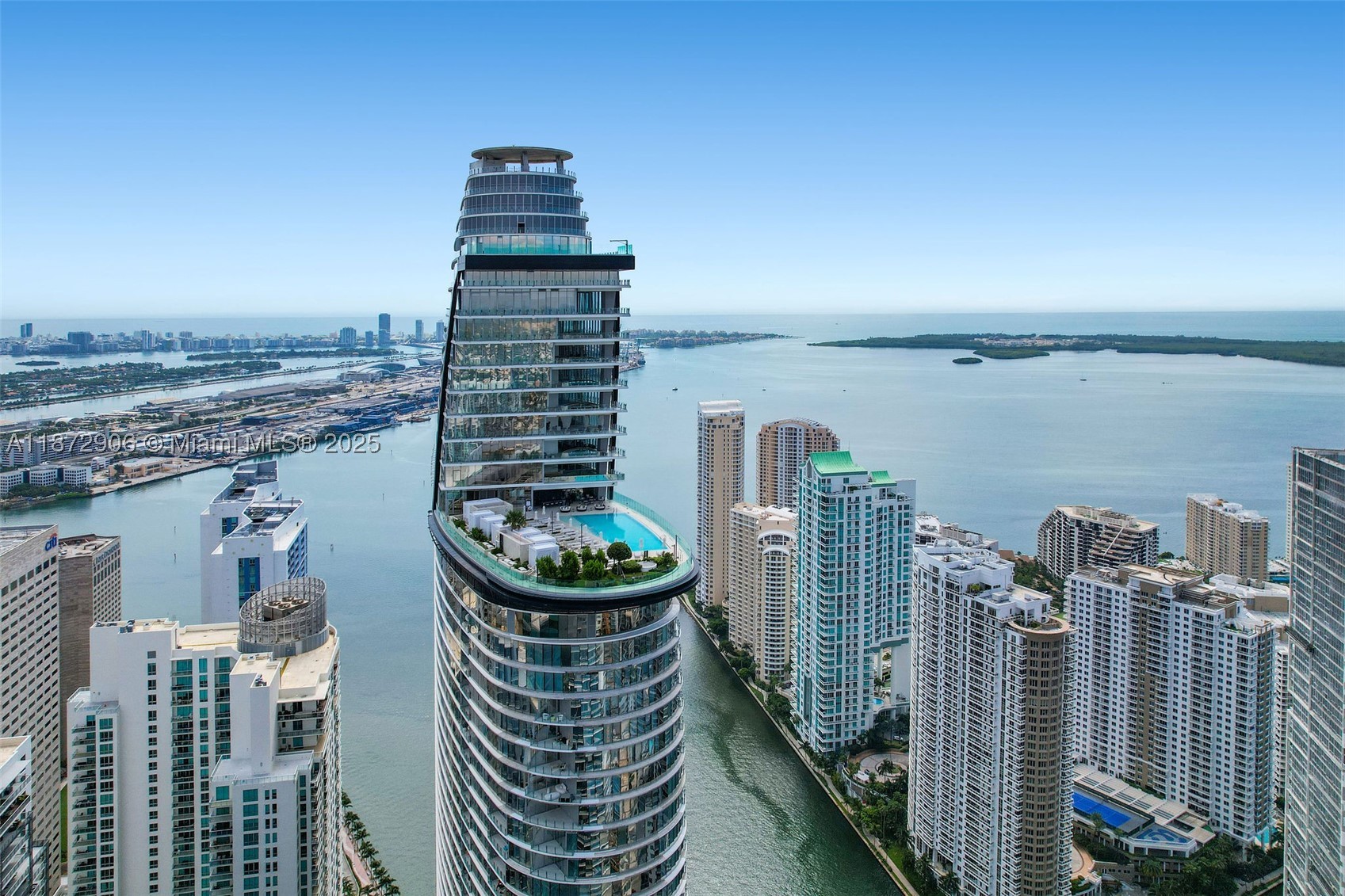 300 Biscayne Blvd Way #PH6001, Miami FL 33131