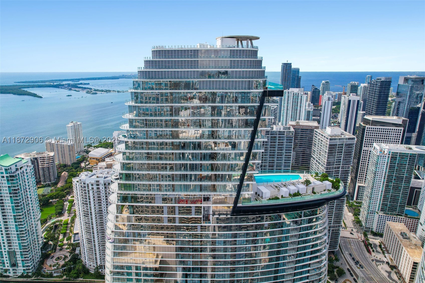 300 Biscayne Blvd Way #PH6001, Miami FL 33131