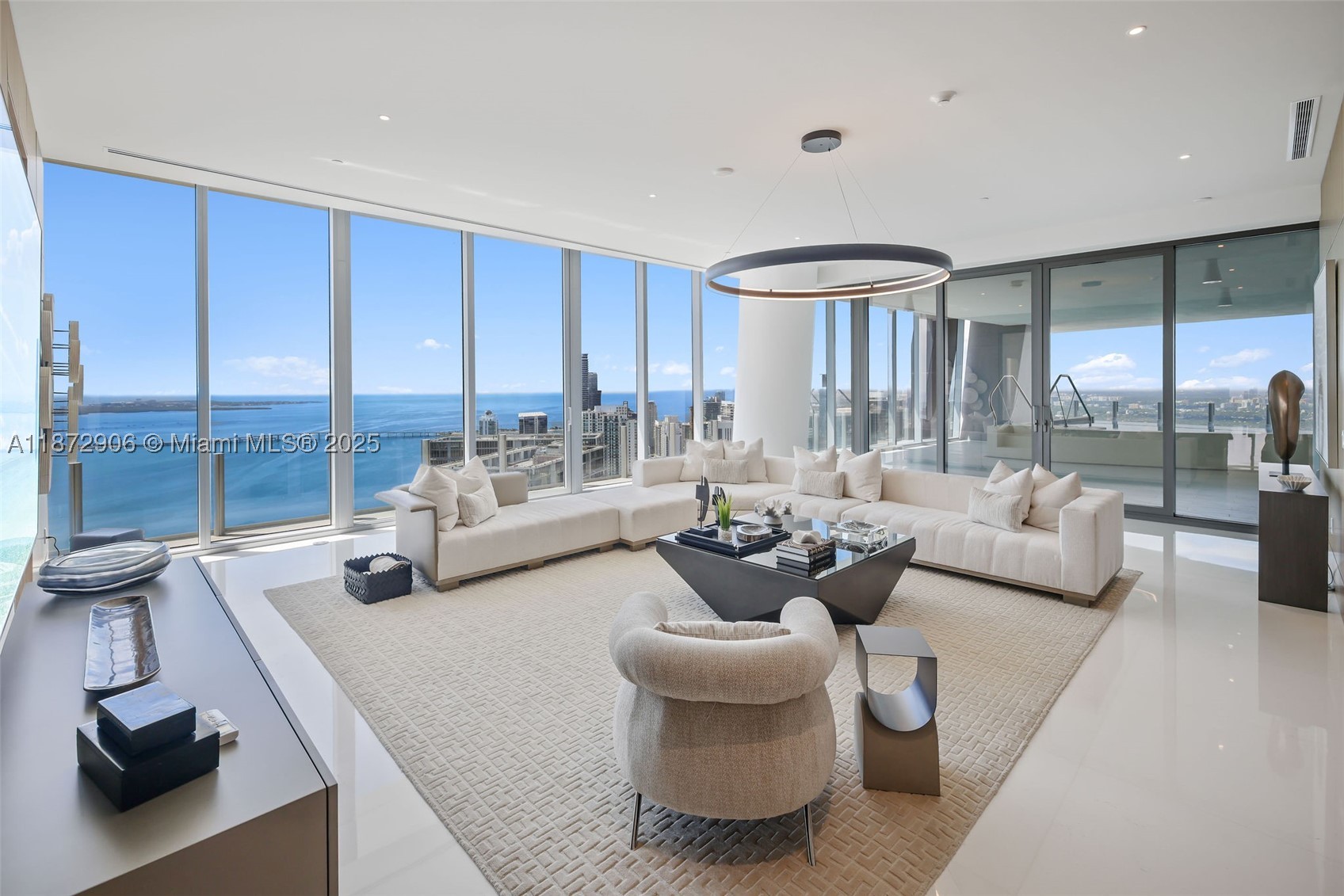 300 Biscayne Blvd Way #PH6001, Miami FL 33131