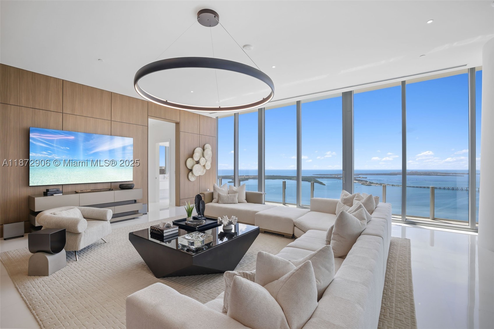 300 Biscayne Blvd Way #PH6001, Miami FL 33131