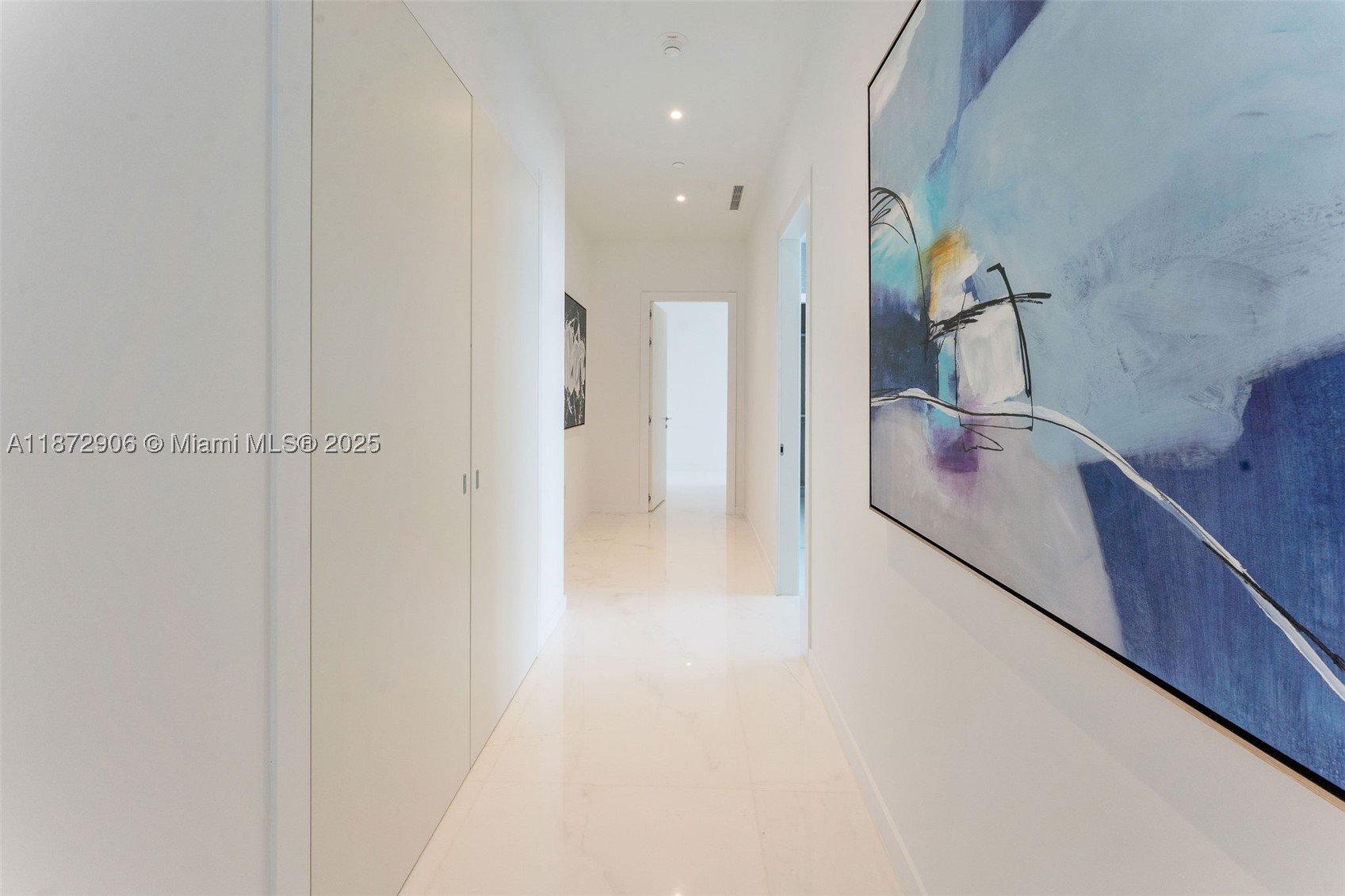 300 Biscayne Blvd Way #PH6001, Miami FL 33131
