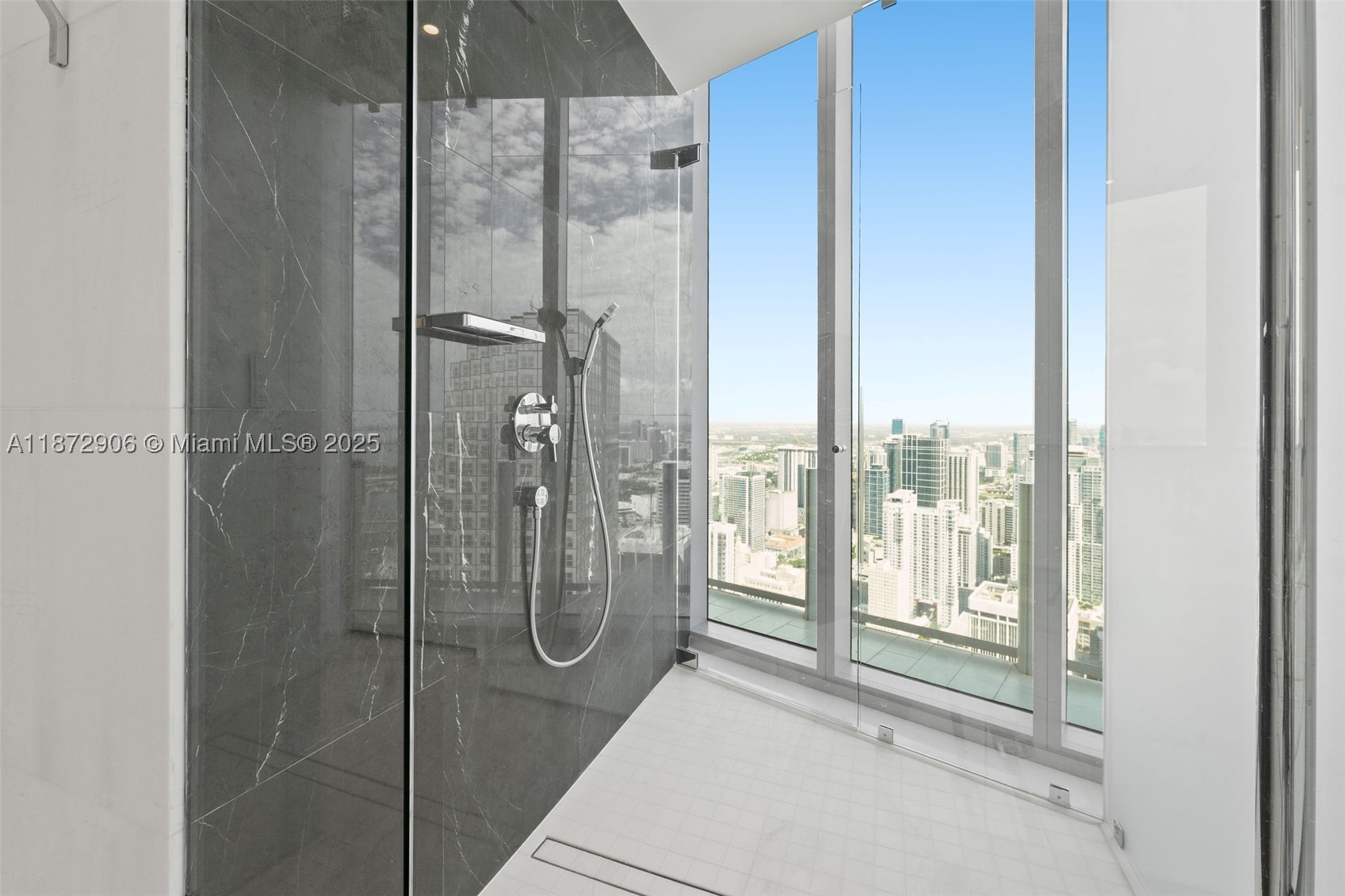 300 Biscayne Blvd Way #PH6001, Miami FL 33131