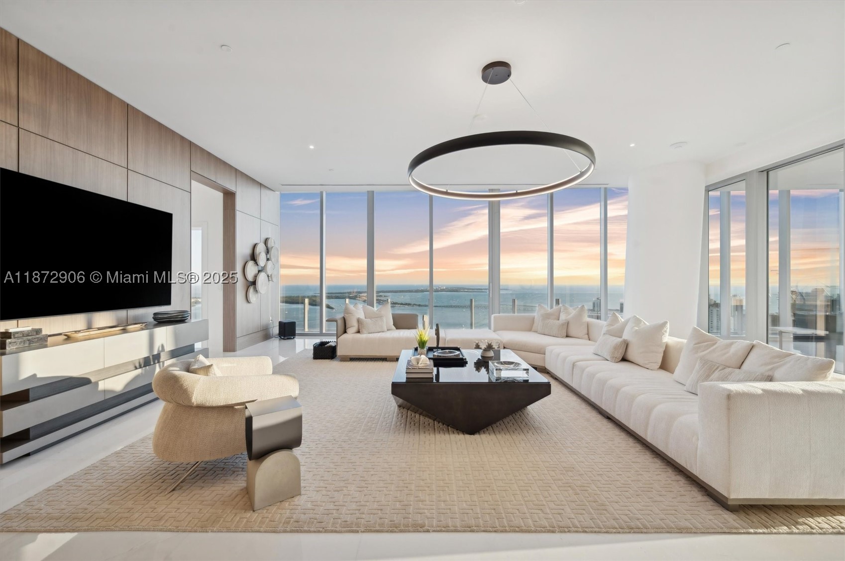 300 Biscayne Blvd Way #PH6001, Miami FL 33131