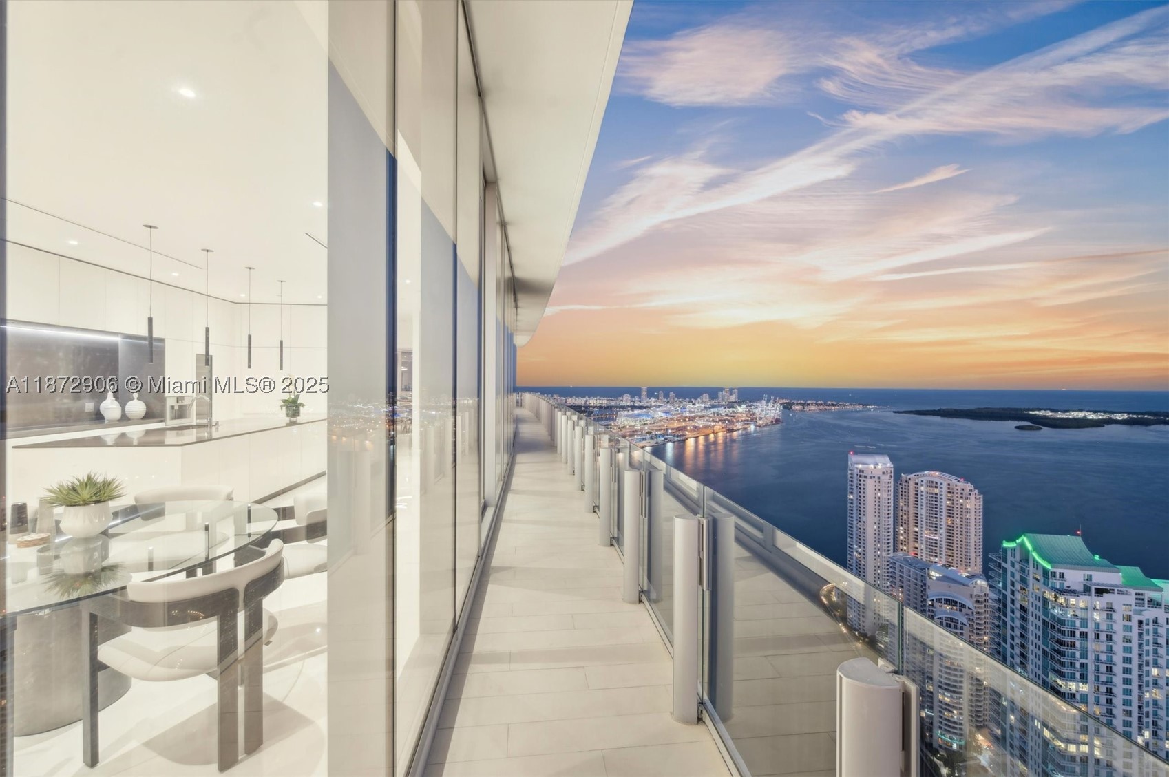 300 Biscayne Blvd Way #PH6001, Miami FL 33131