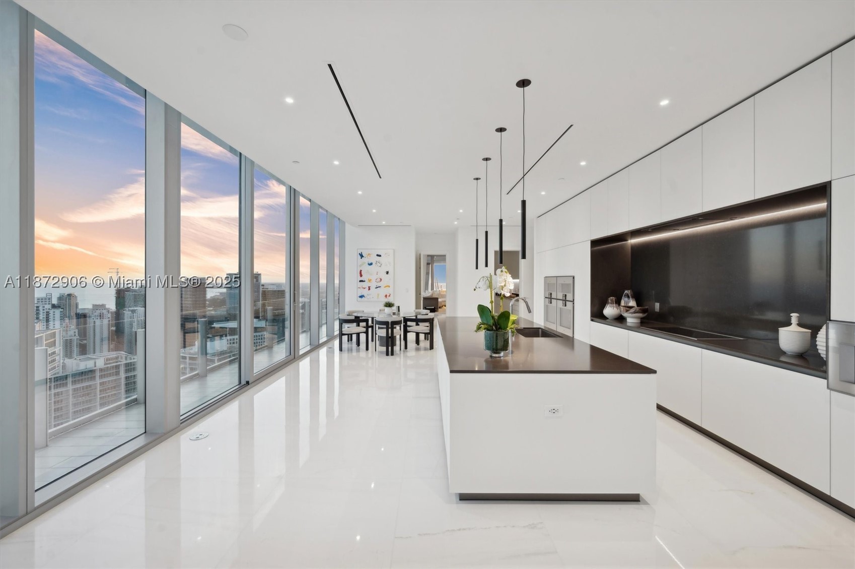 300 Biscayne Blvd Way #PH6001, Miami FL 33131