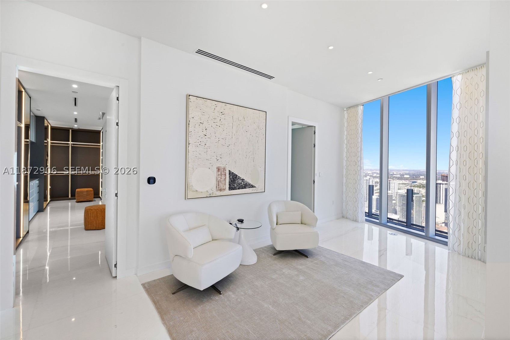 300 Biscayne Blvd Way #PH6001, Miami FL 33131