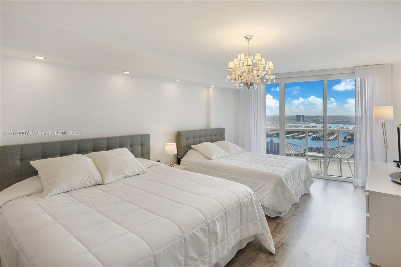 17201 Collins Ave #4107, Sunny Isles Beach FL 33160