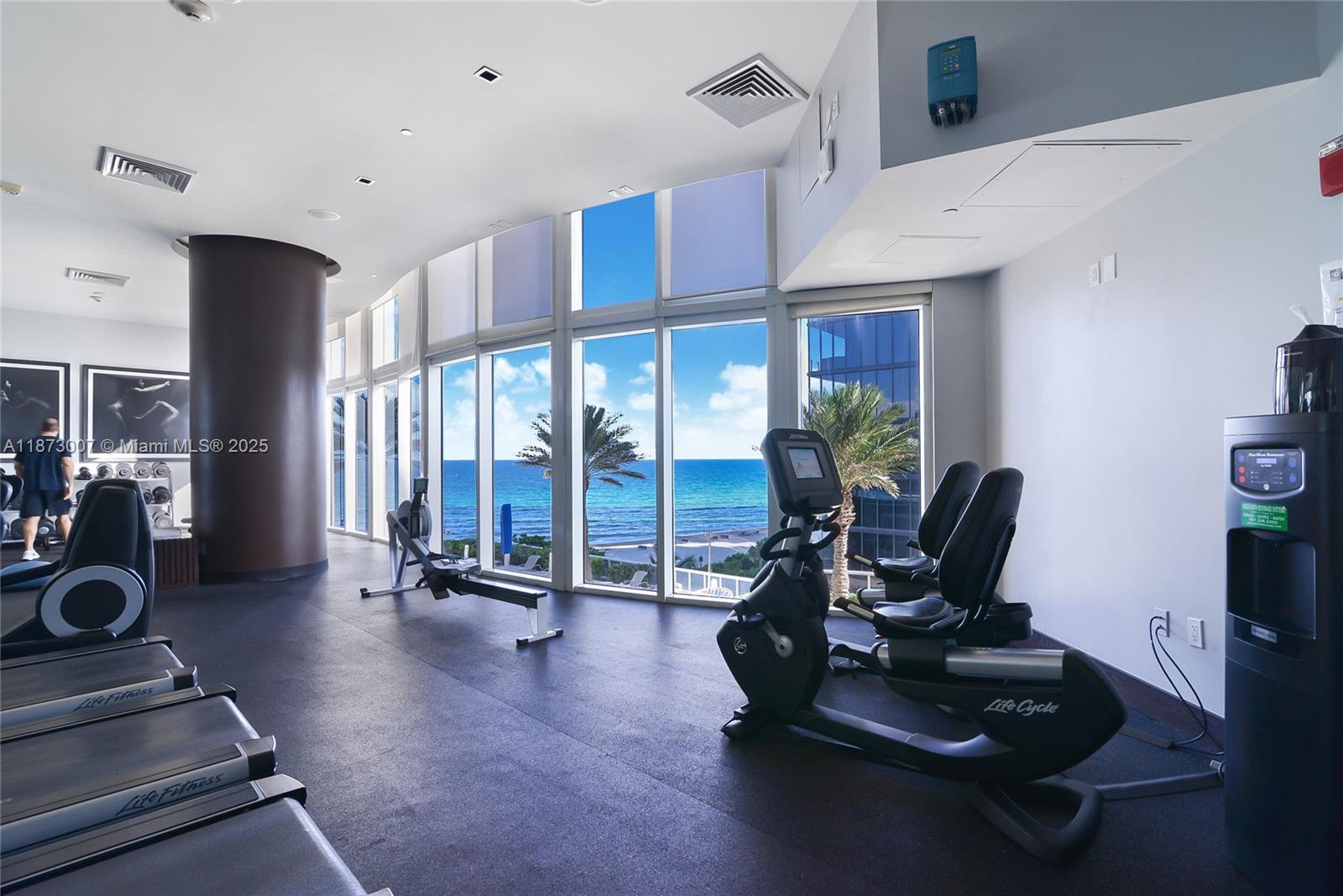 17201 Collins Ave #4107, Sunny Isles Beach FL 33160