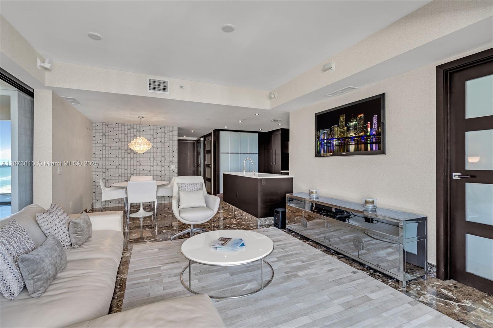 5875 Collins Ave #1503, Miami Beach FL 33140