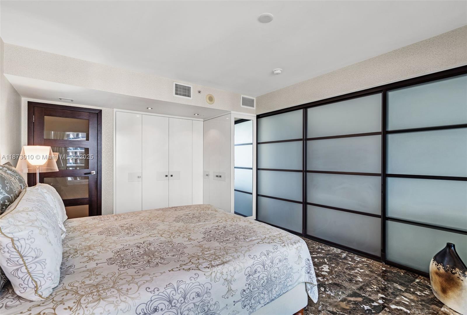 5875 Collins Ave #1503, Miami Beach FL 33140