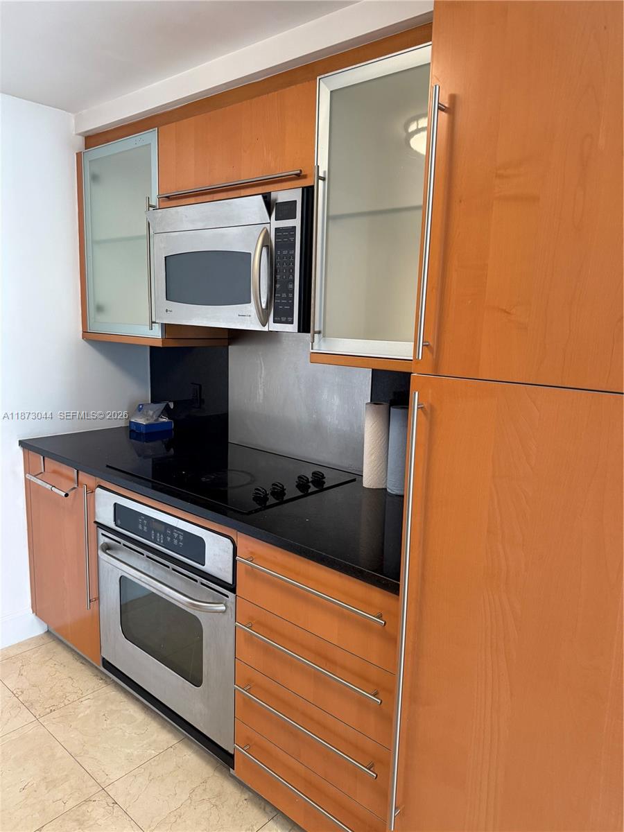 6365 Collins Ave #904, Miami Beach FL 33141
