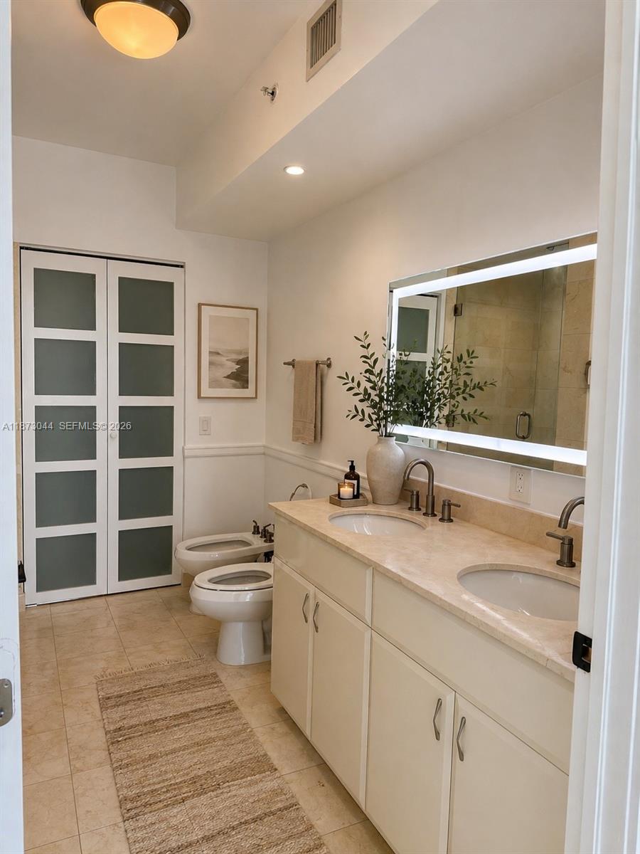 6365 Collins Ave #904, Miami Beach FL 33141