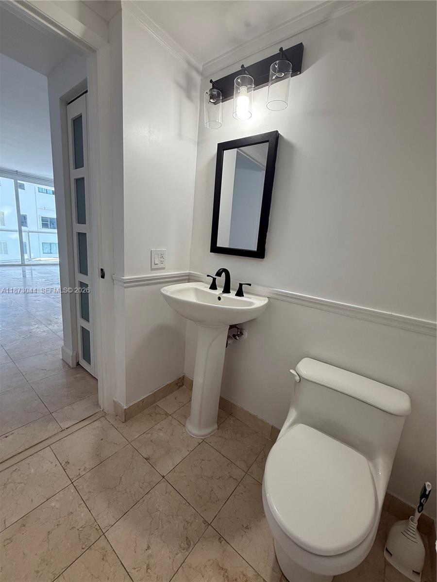 6365 Collins Ave #904, Miami Beach FL 33141