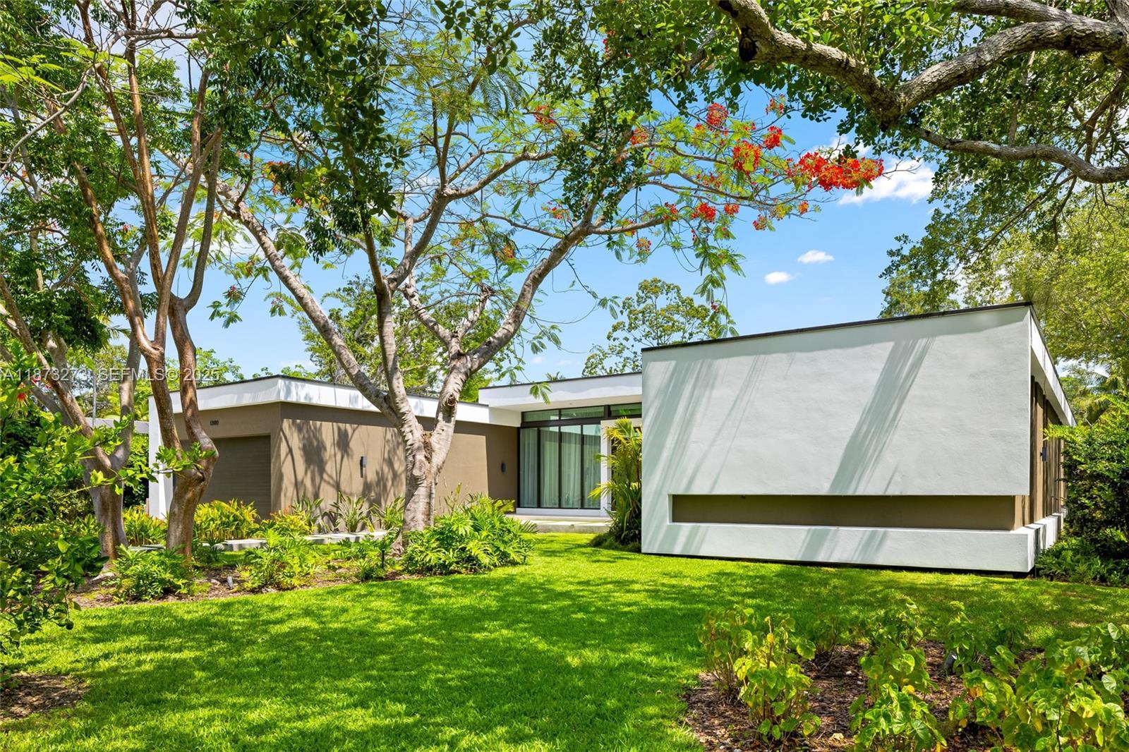 12100 SW 79th Ave, Pinecrest FL 33156