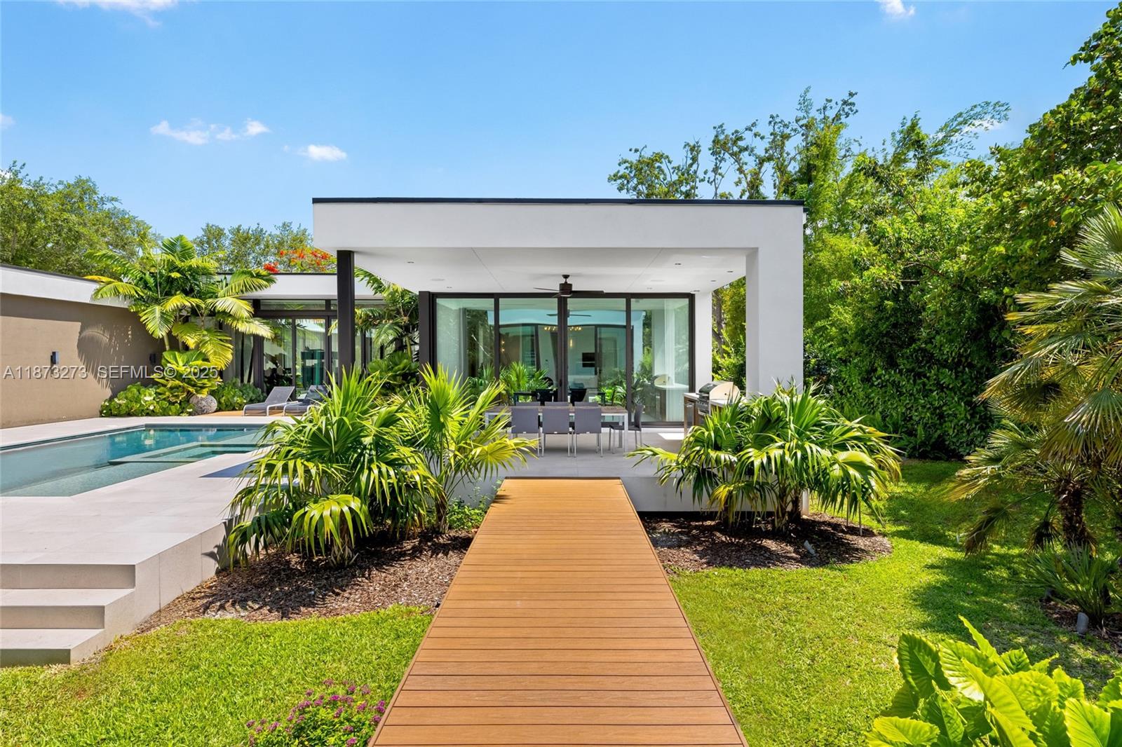 12100 SW 79th Ave, Pinecrest FL 33156