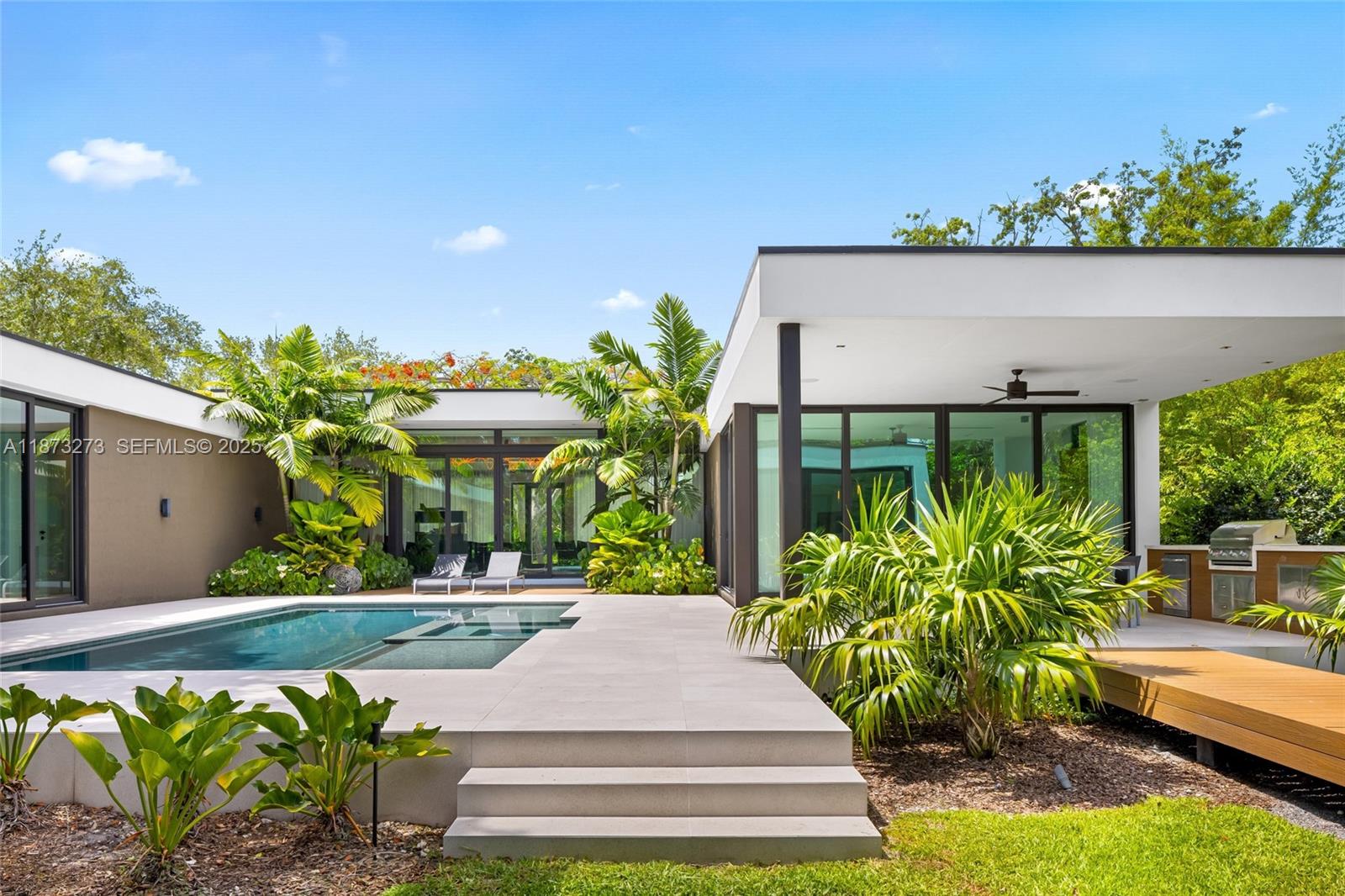 12100 SW 79th Ave, Pinecrest FL 33156