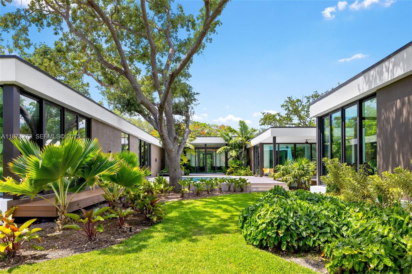 12100 SW 79th Ave, Pinecrest FL 33156