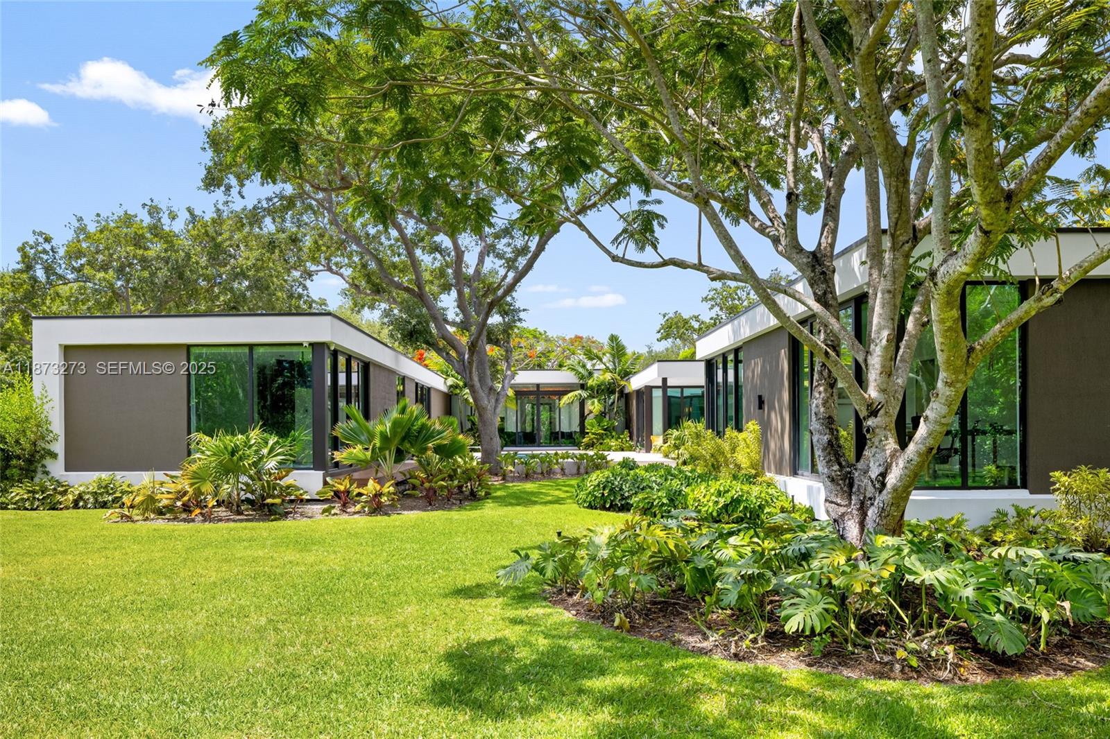 12100 SW 79th Ave, Pinecrest FL 33156