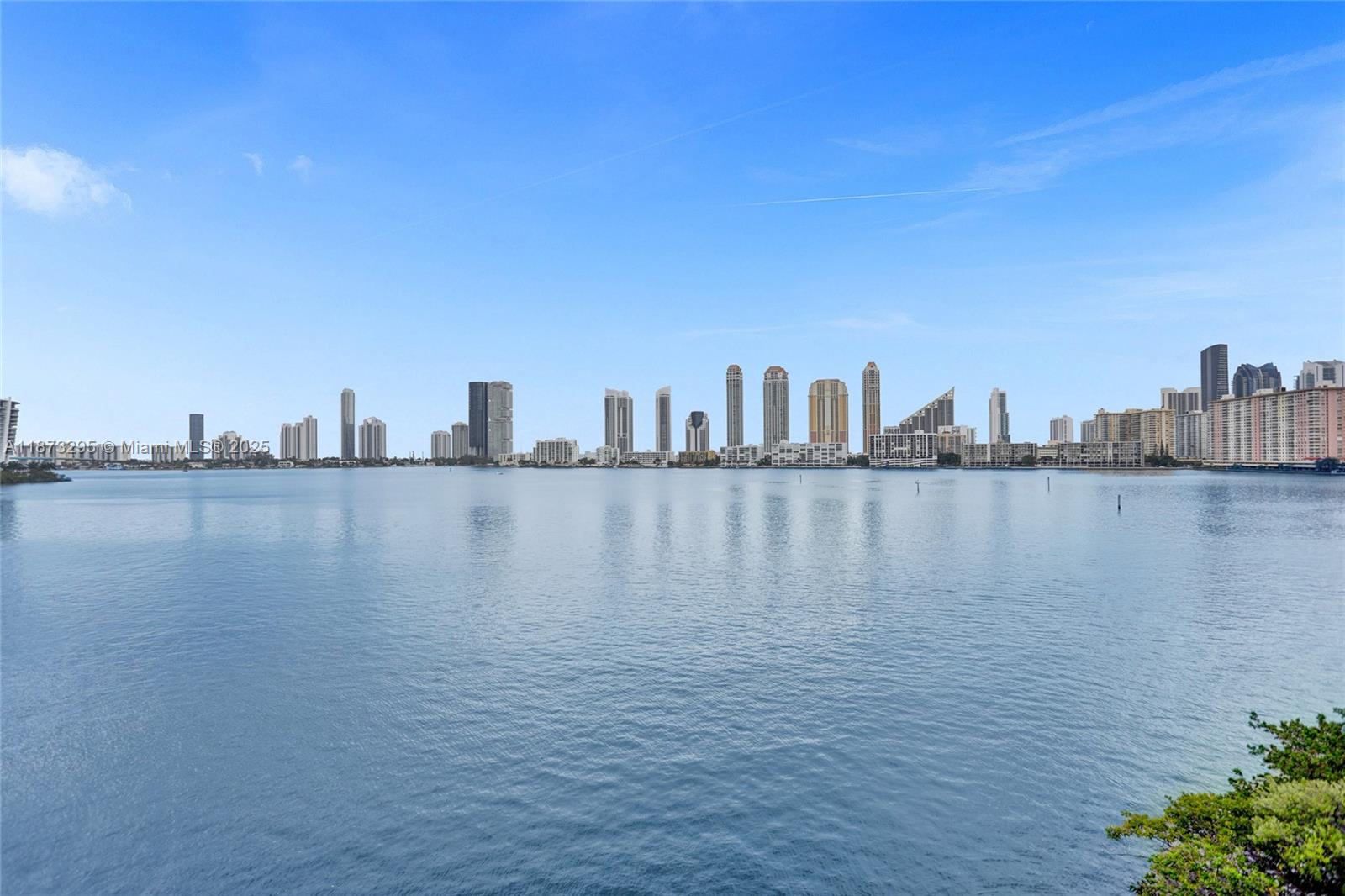 3000 Island Blvd #2004, Aventura FL 33160