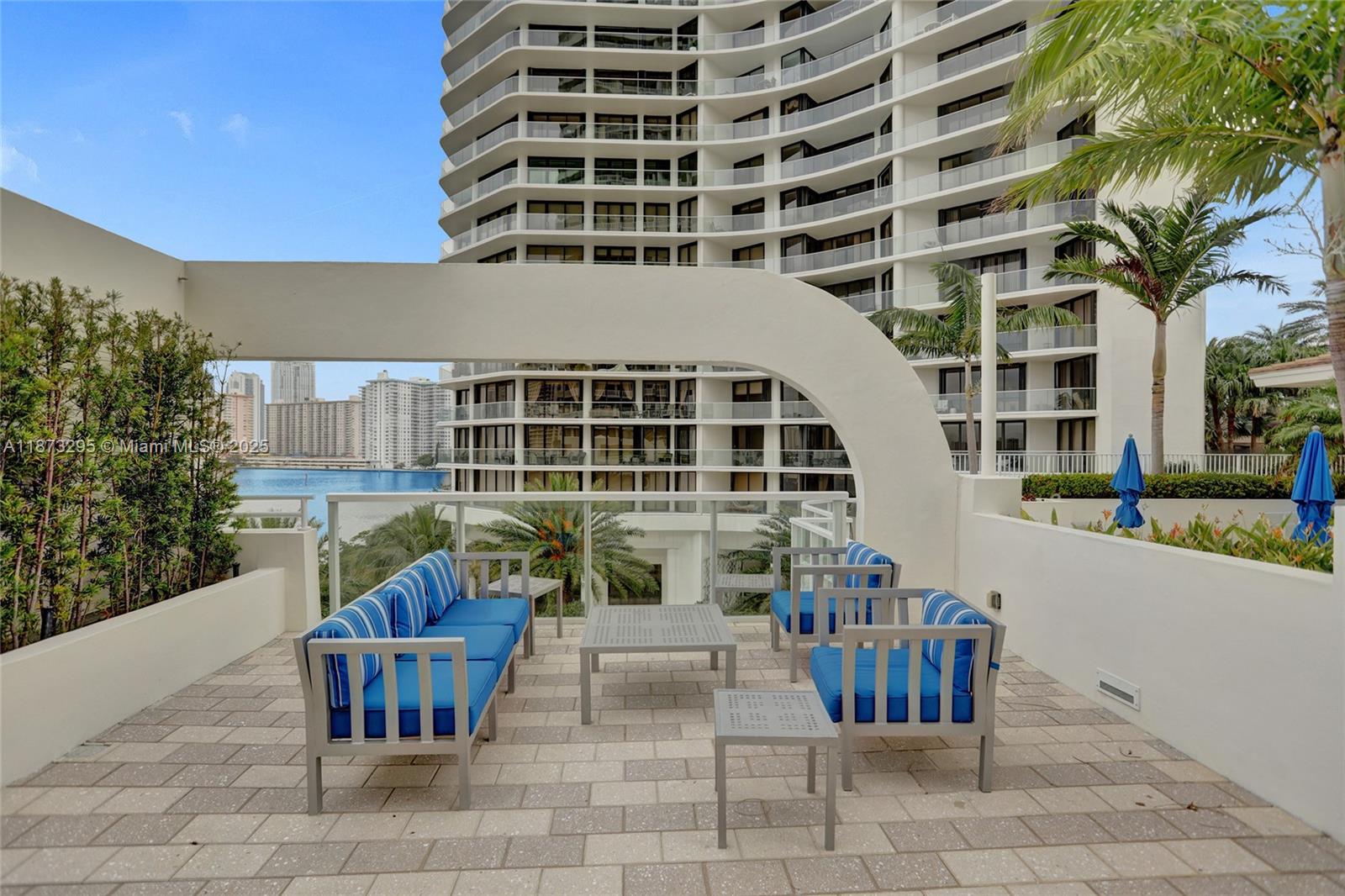 3000 Island Blvd #2004, Aventura FL 33160