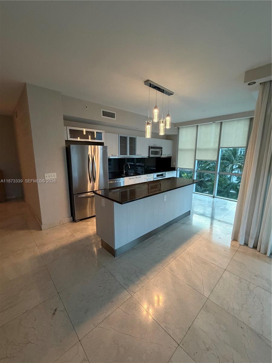 3131 NE 188th St #1-702, Aventura FL 33180