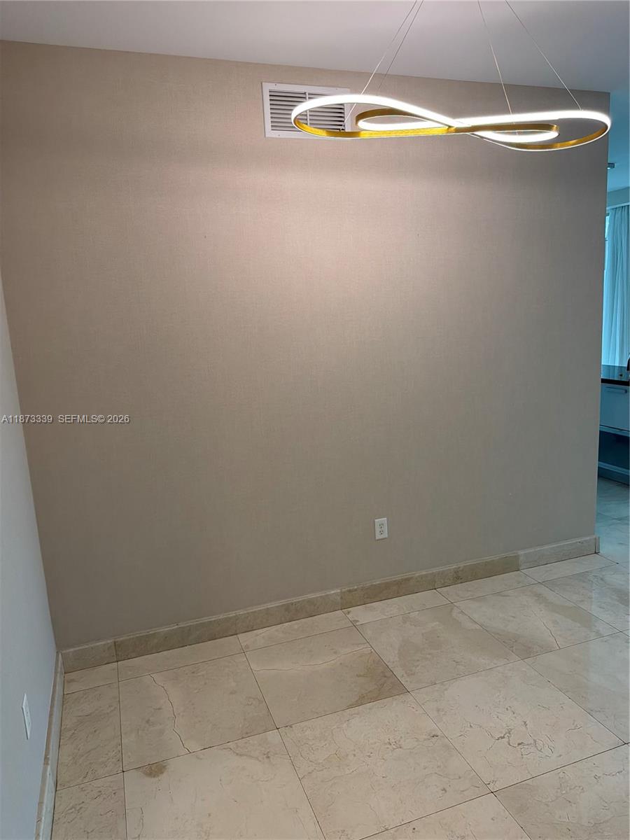 3131 NE 188th St #1-702, Aventura FL 33180