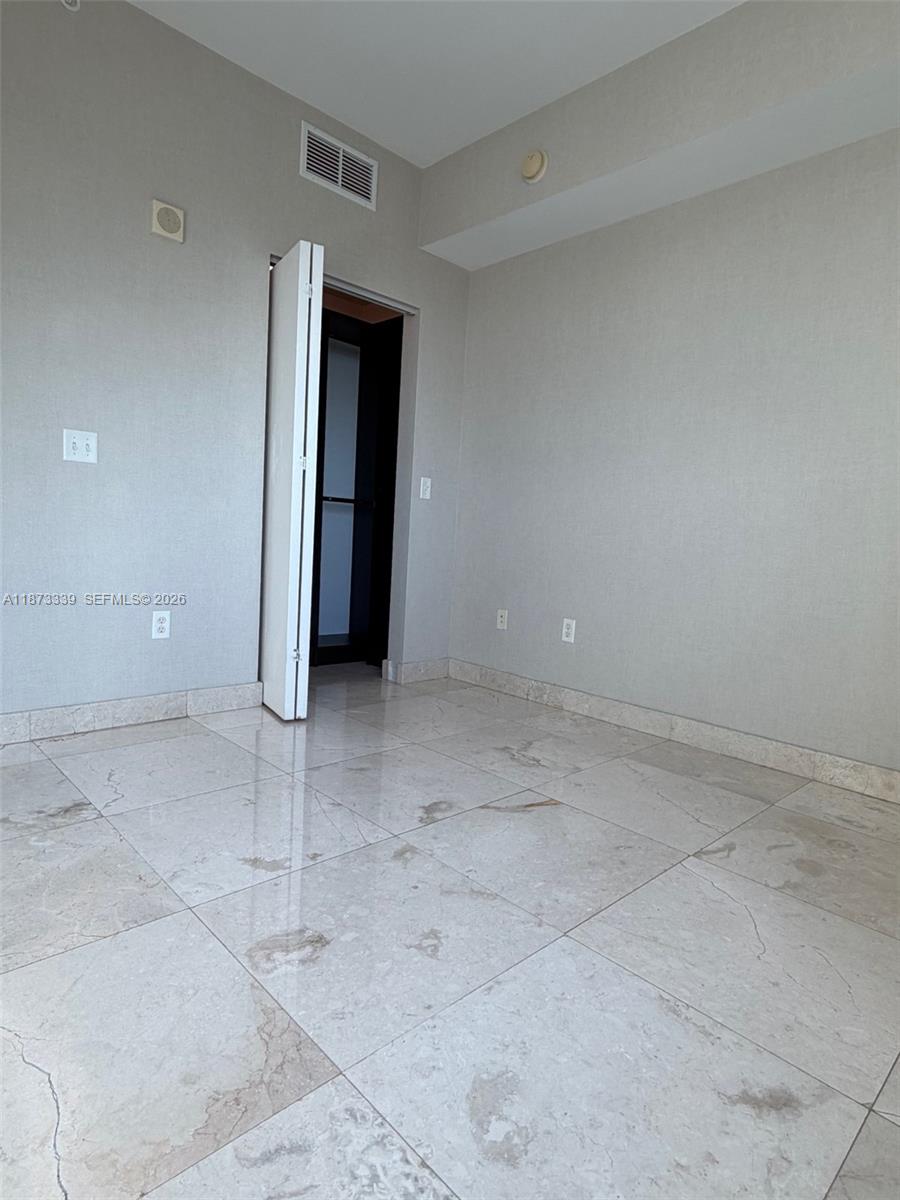 3131 NE 188th St #1-702, Aventura FL 33180