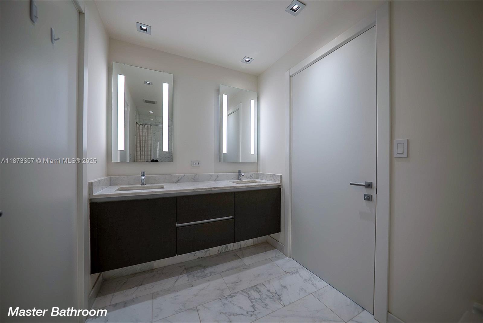 1451 Brickell Ave #2706, Miami FL 33131