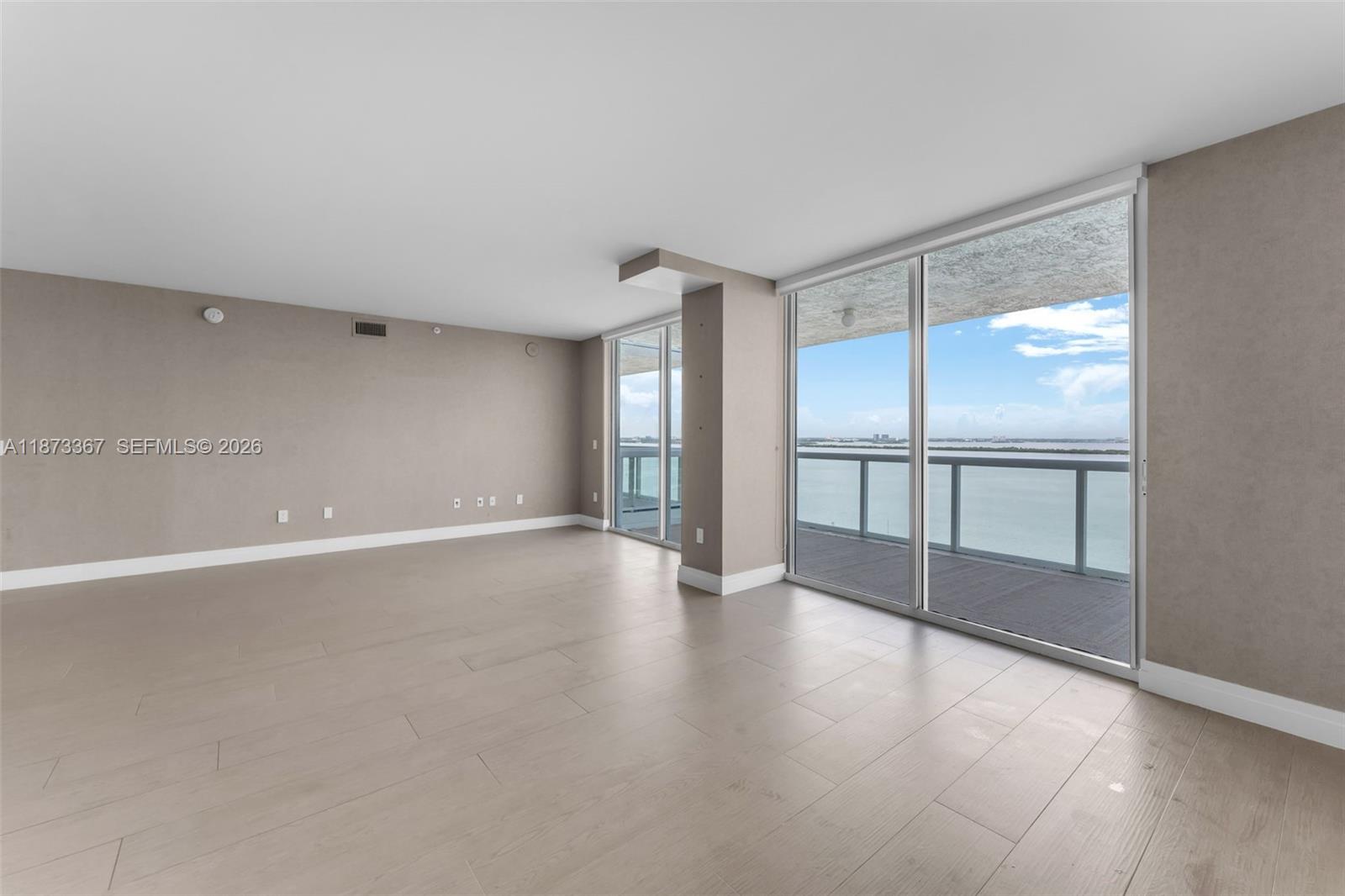 10 Venetian Way #1903, Miami Beach FL 33139