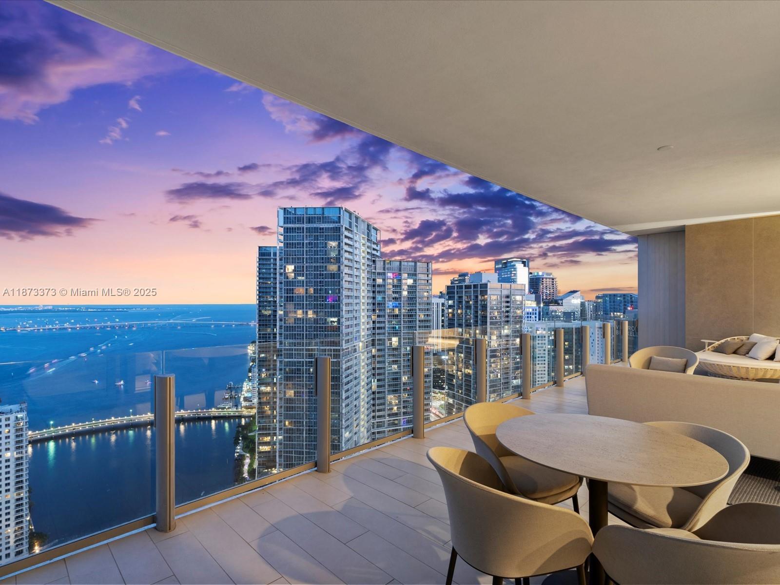 300 Biscayne Boulevard Way #4502E, Miami FL 33131