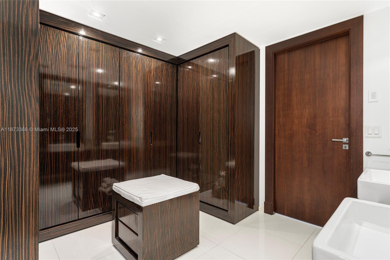 5344 Fisher Island Dr #5344, Miami FL 33109