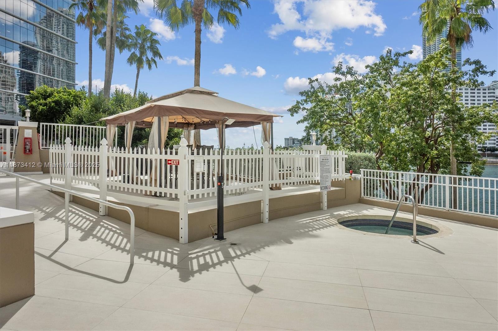 701 Brickell Key Blvd #1106, Miami FL 33131
