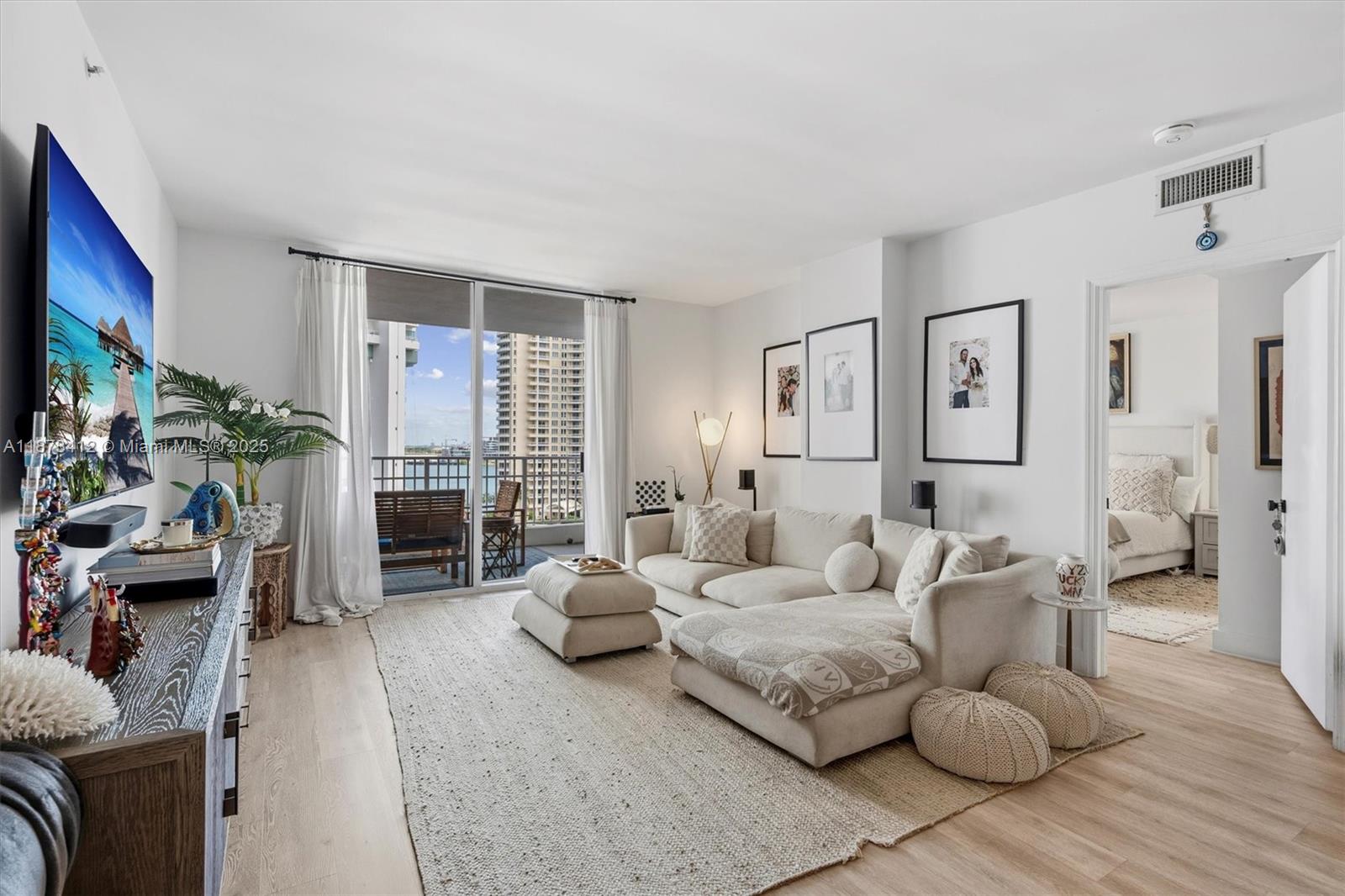 701 Brickell Key Blvd #1106, Miami FL 33131