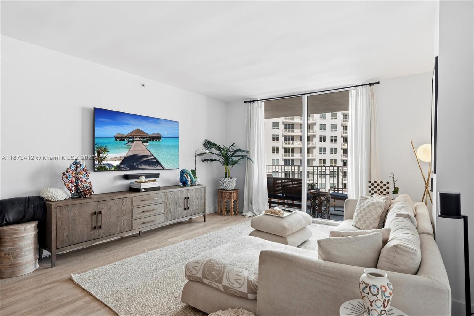 701 Brickell Key Blvd #1106, Miami FL 33131