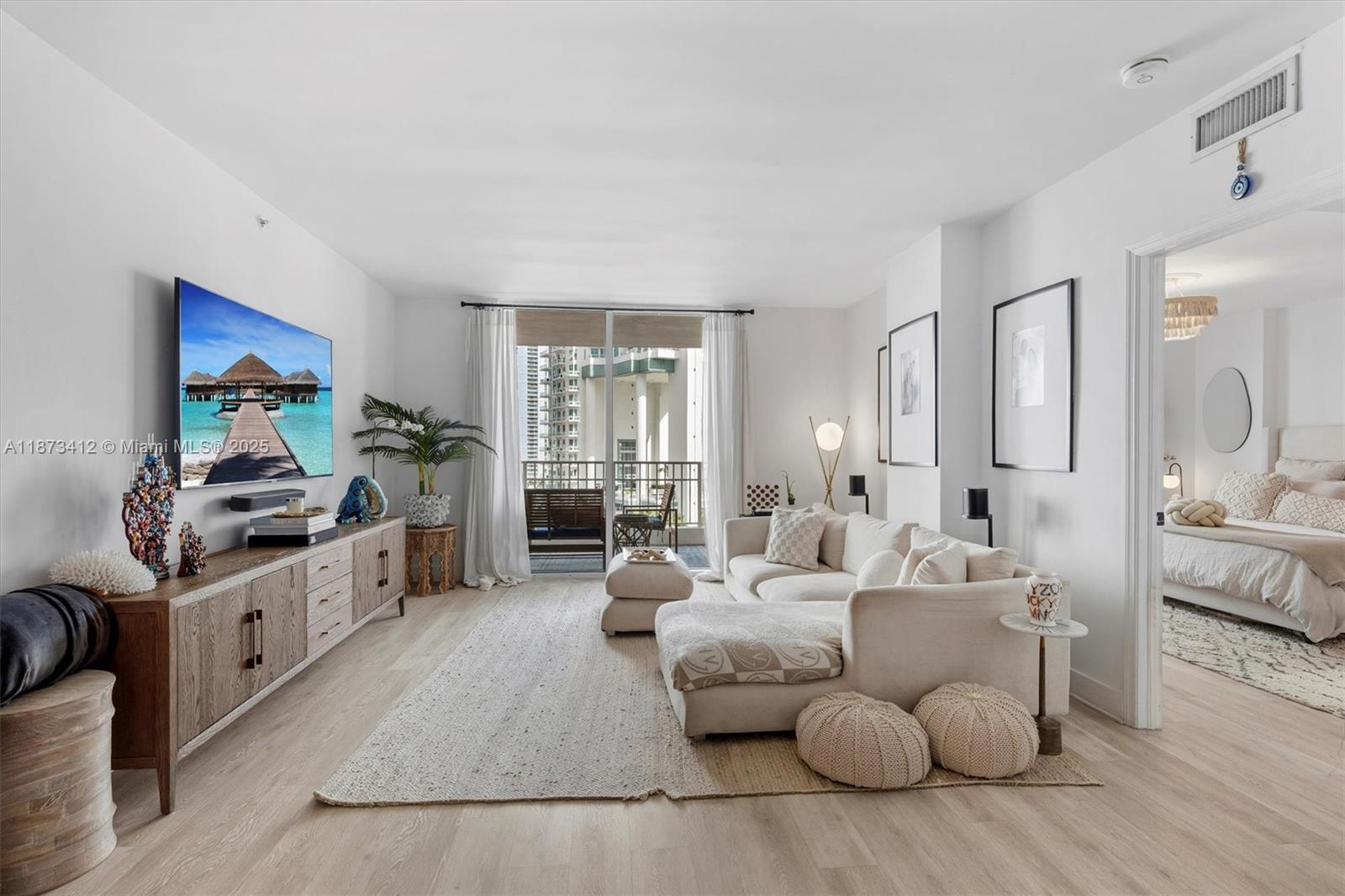 701 Brickell Key Blvd #1106, Miami FL 33131