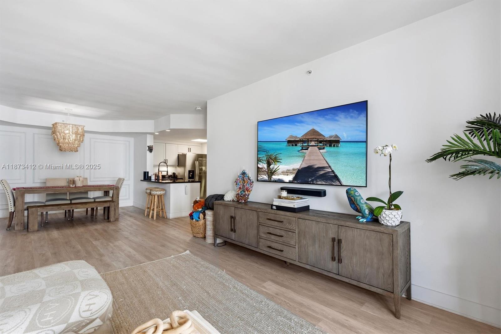 701 Brickell Key Blvd #1106, Miami FL 33131