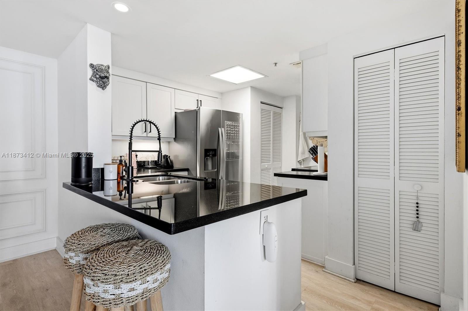701 Brickell Key Blvd #1106, Miami FL 33131