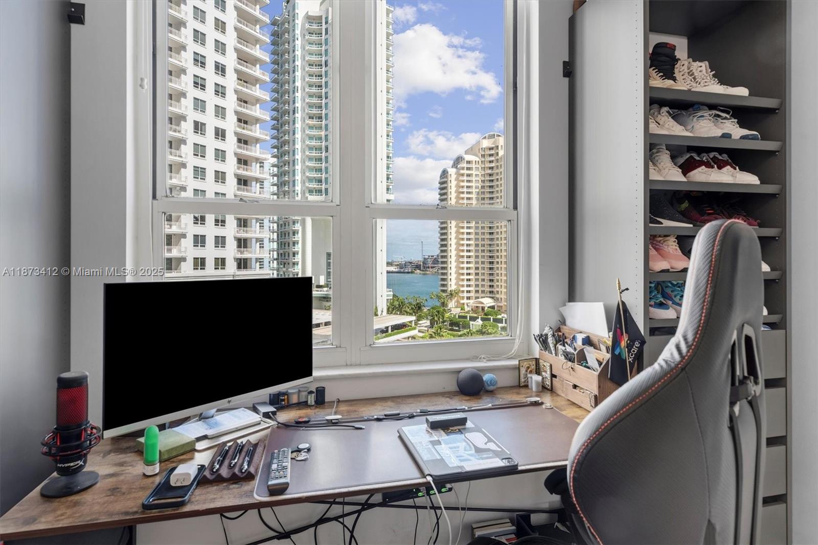 701 Brickell Key Blvd #1106, Miami FL 33131