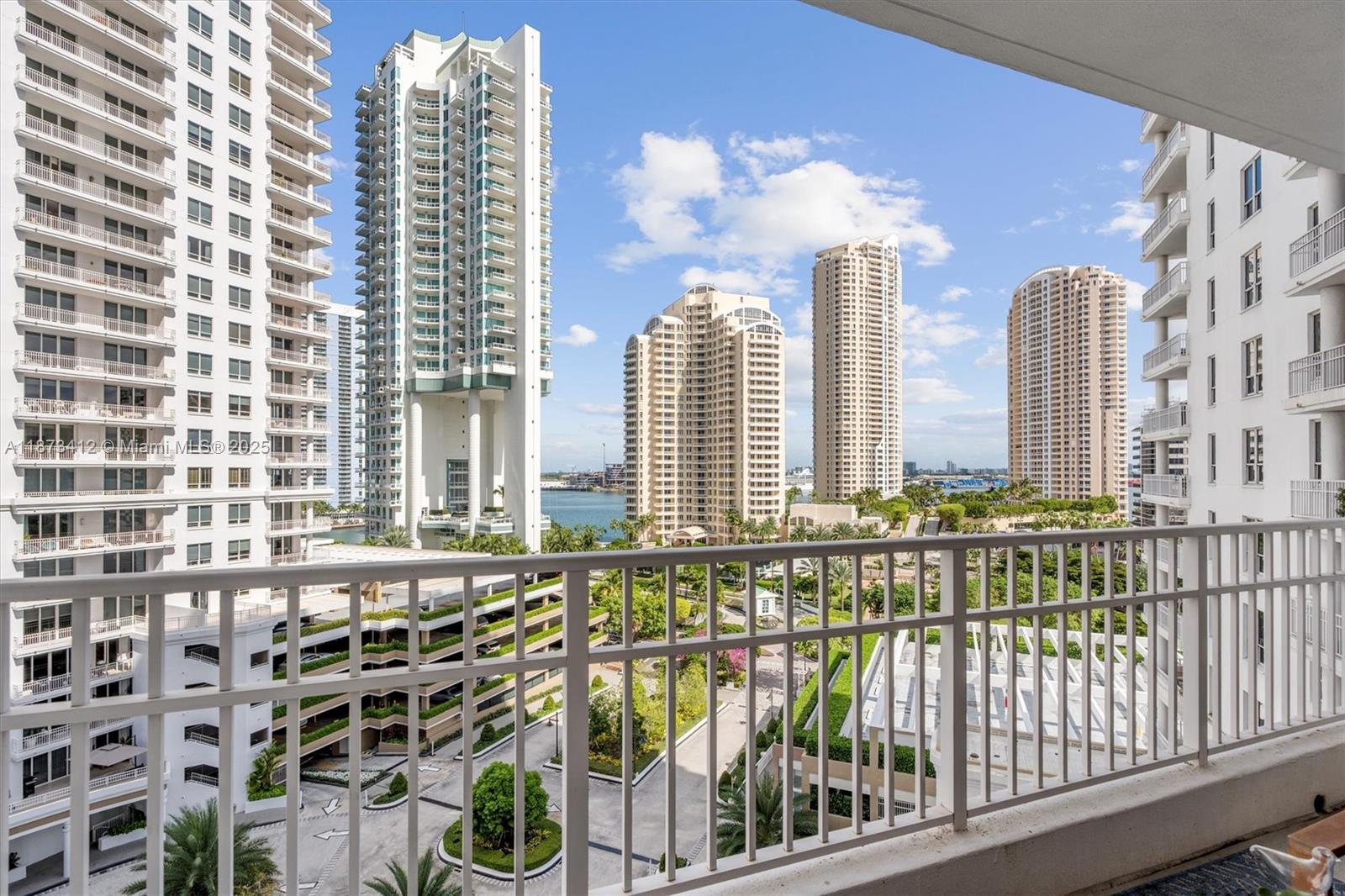 701 Brickell Key Blvd #1106, Miami FL 33131