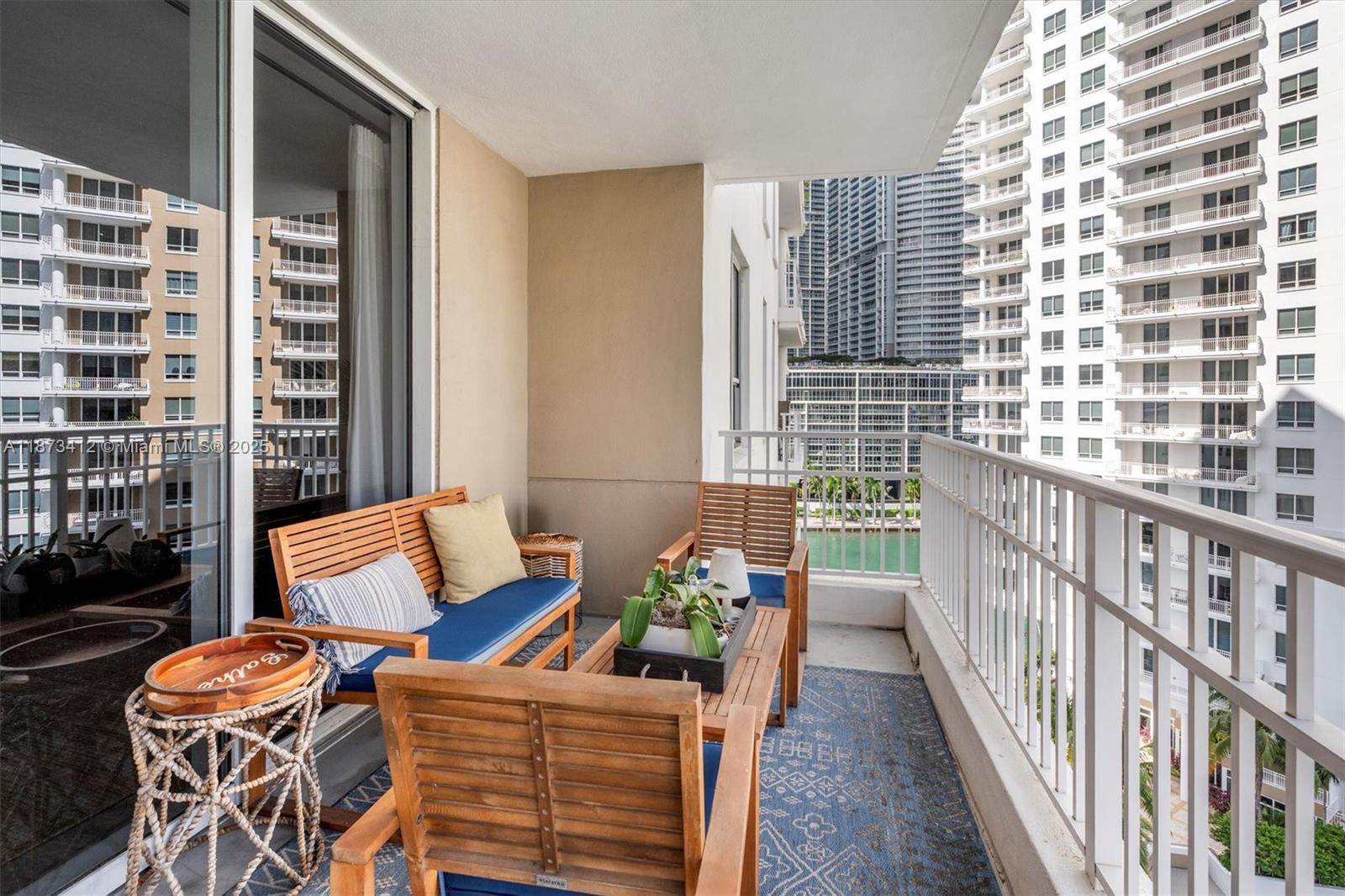 701 Brickell Key Blvd #1106, Miami FL 33131