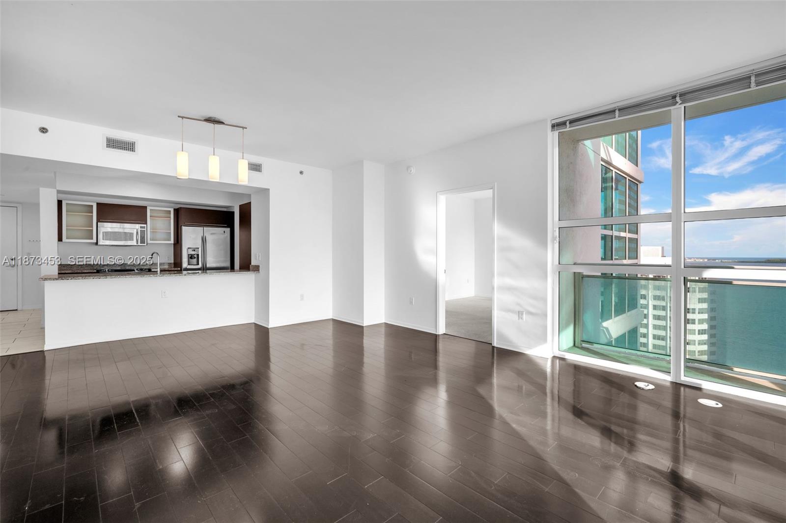 951 Brickell Ave #2010, Miami FL 33131