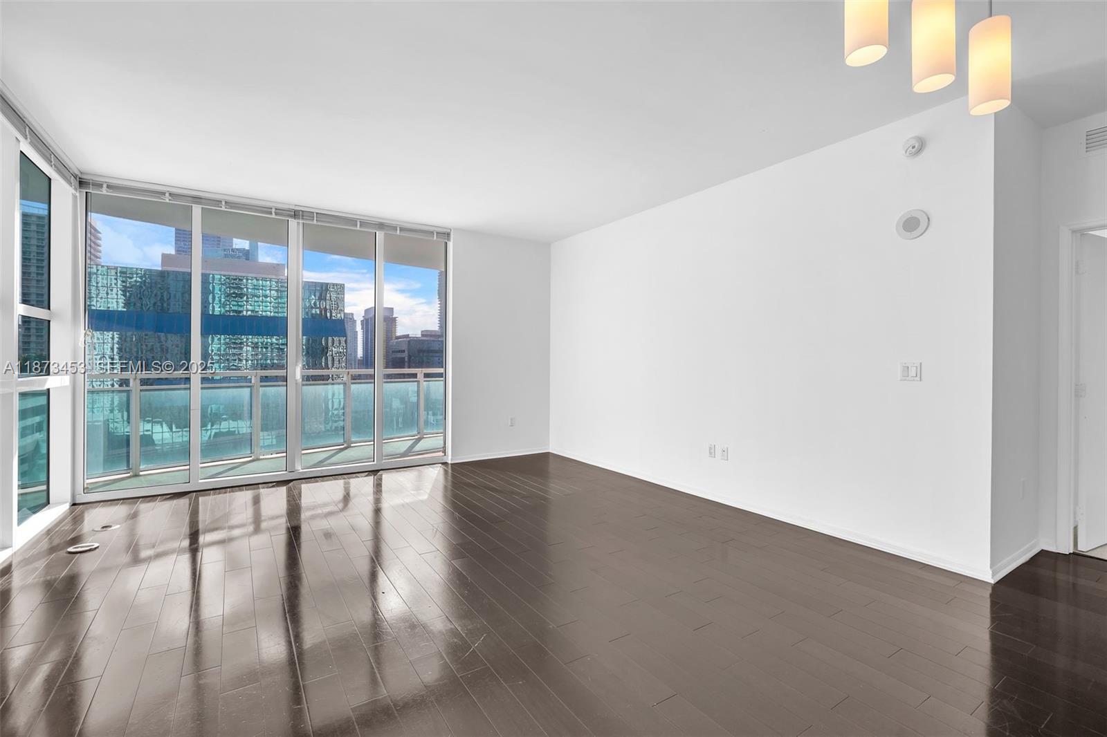 951 Brickell Ave #2010, Miami FL 33131