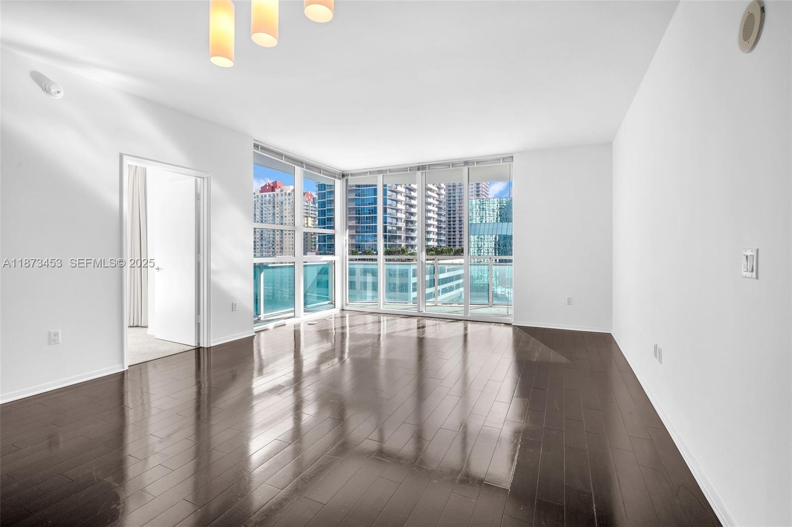 951 Brickell Ave #2010, Miami FL 33131