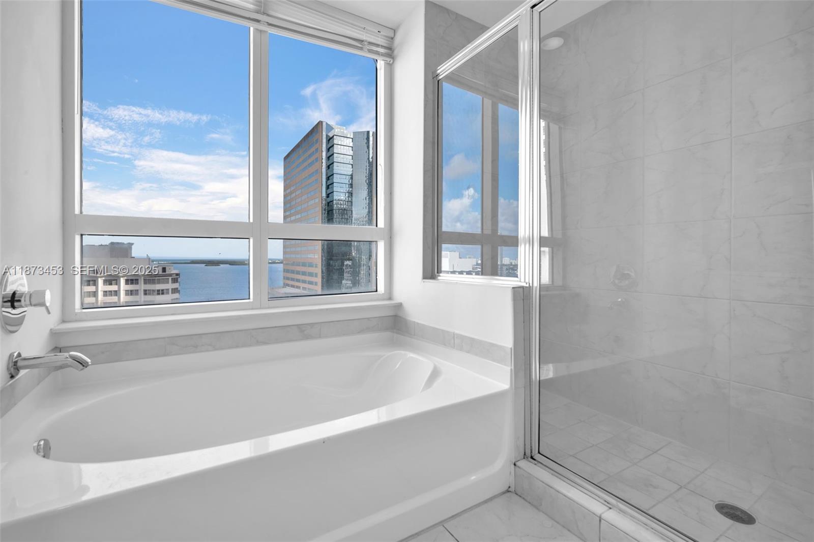 951 Brickell Ave #2010, Miami FL 33131