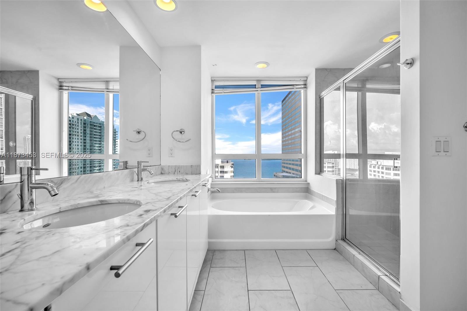 951 Brickell Ave #2010, Miami FL 33131