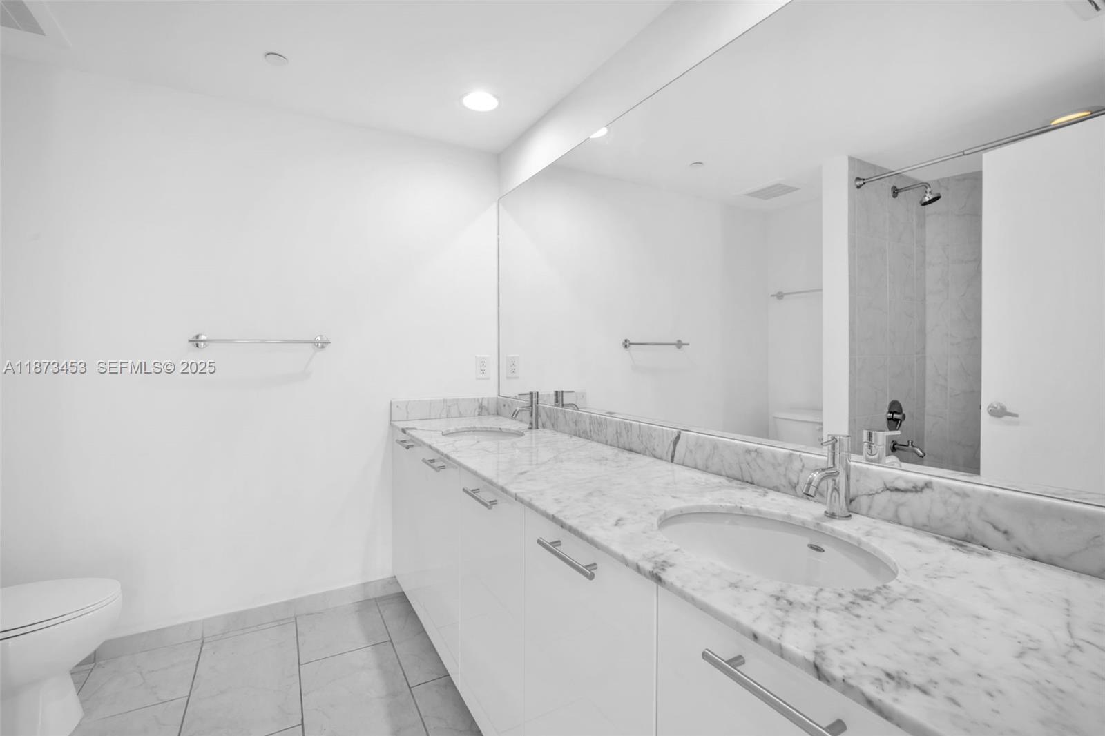 951 Brickell Ave #2010, Miami FL 33131