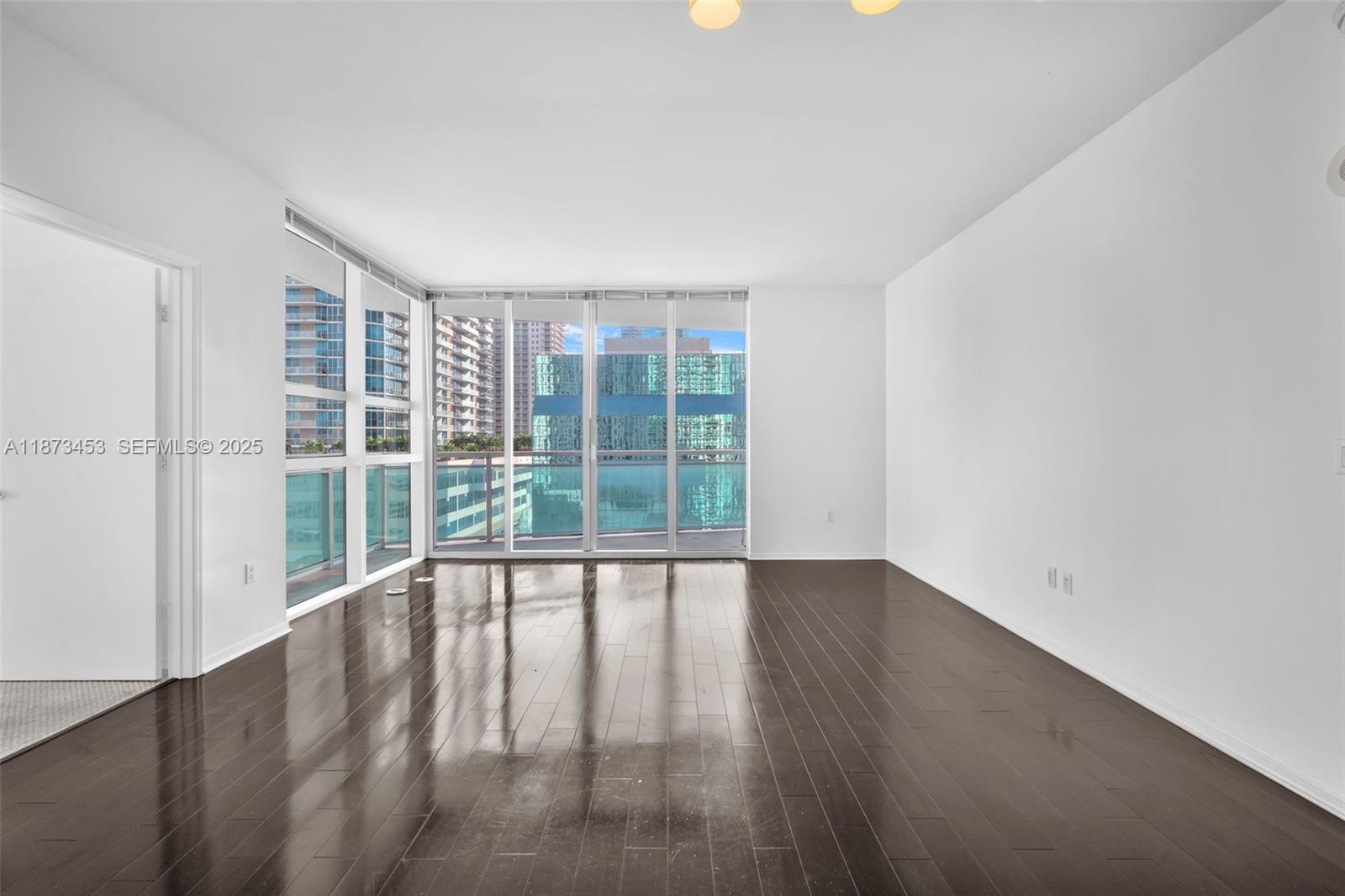 951 Brickell Ave #2010, Miami FL 33131