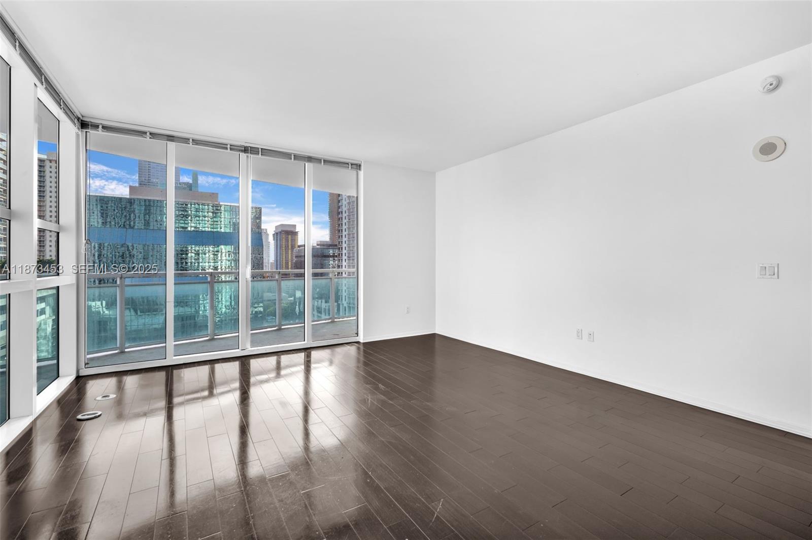 951 Brickell Ave #2010, Miami FL 33131