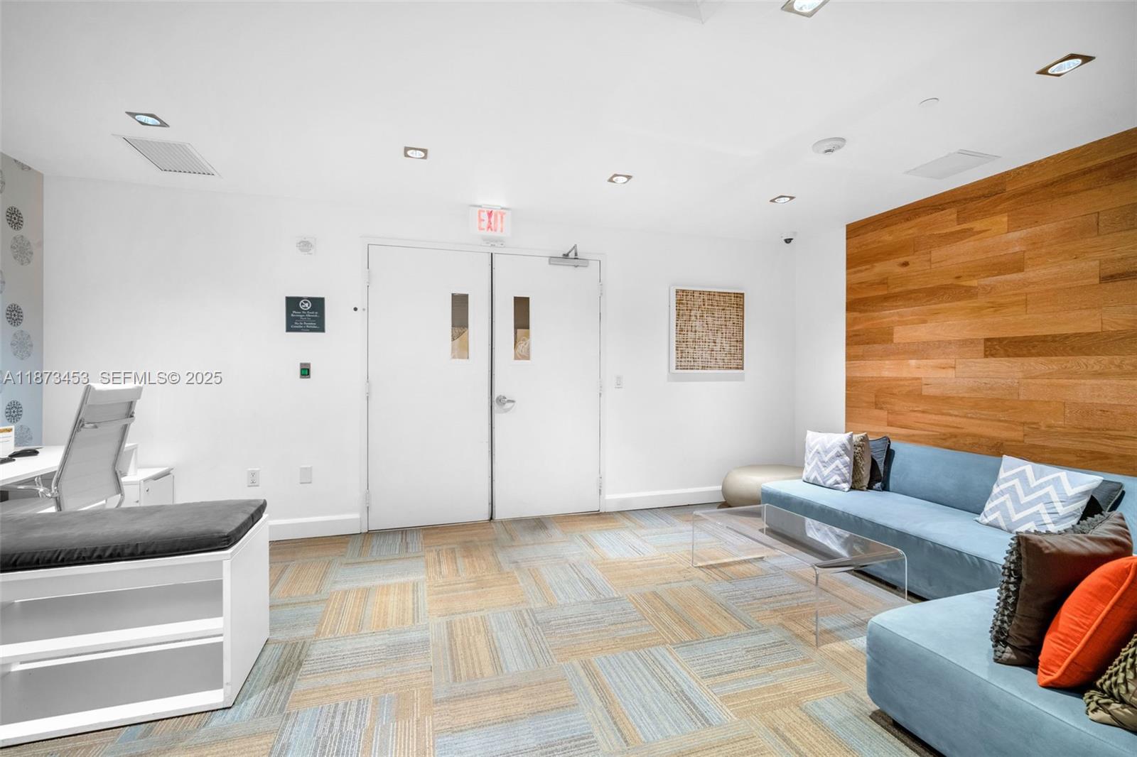 951 Brickell Ave #2010, Miami FL 33131