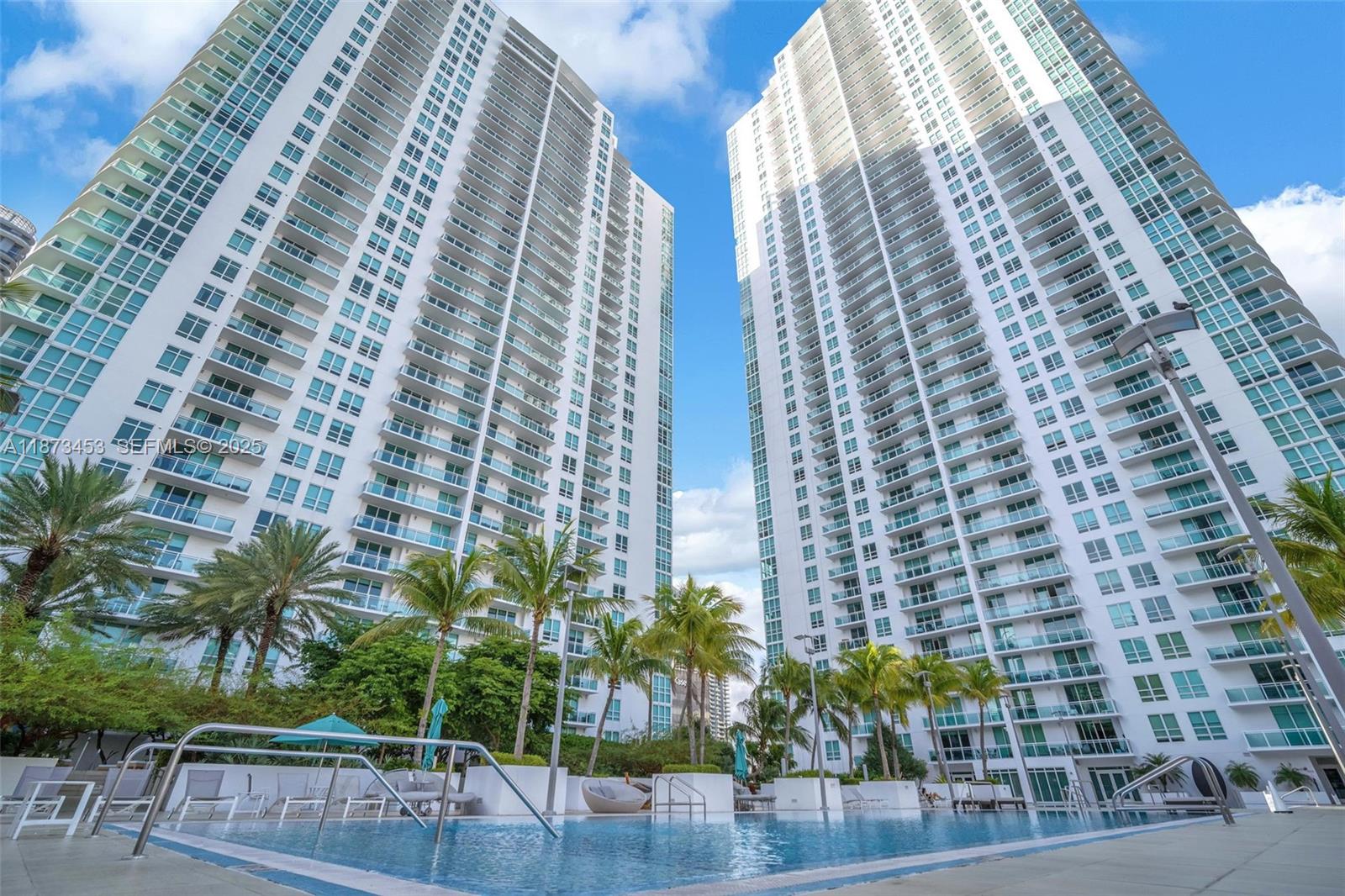 951 Brickell Ave #2010, Miami FL 33131
